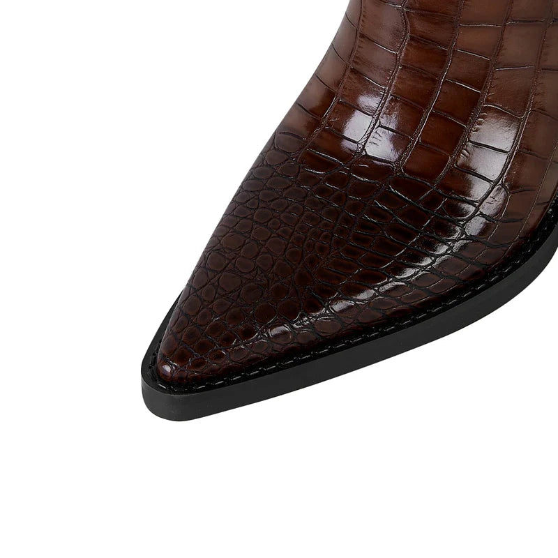 Valeria Boot