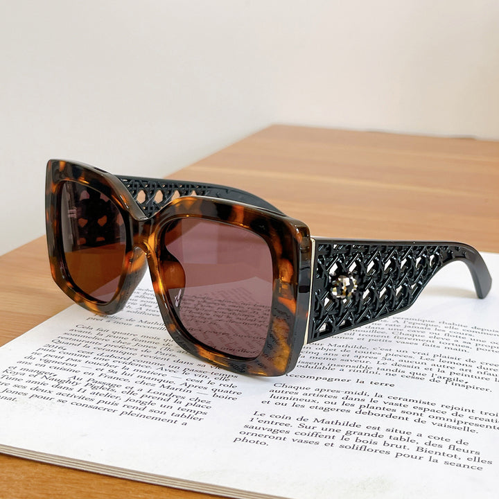 Thalia Shades