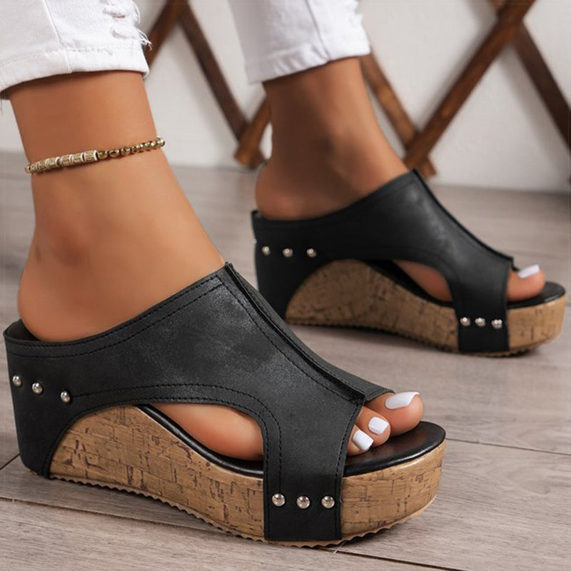 Corvella Rivet Sandals