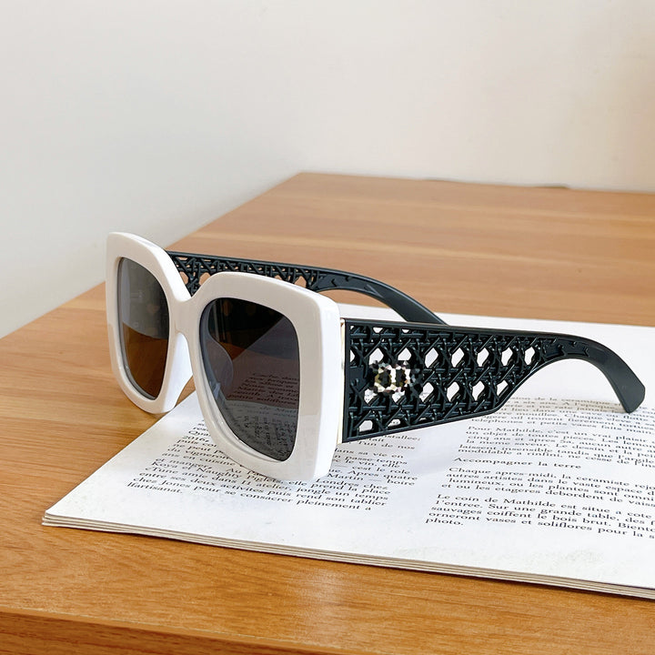Thalia Shades