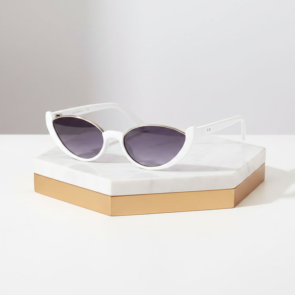 Avelisse Cat Frame