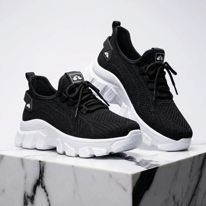 Luna Sneakers