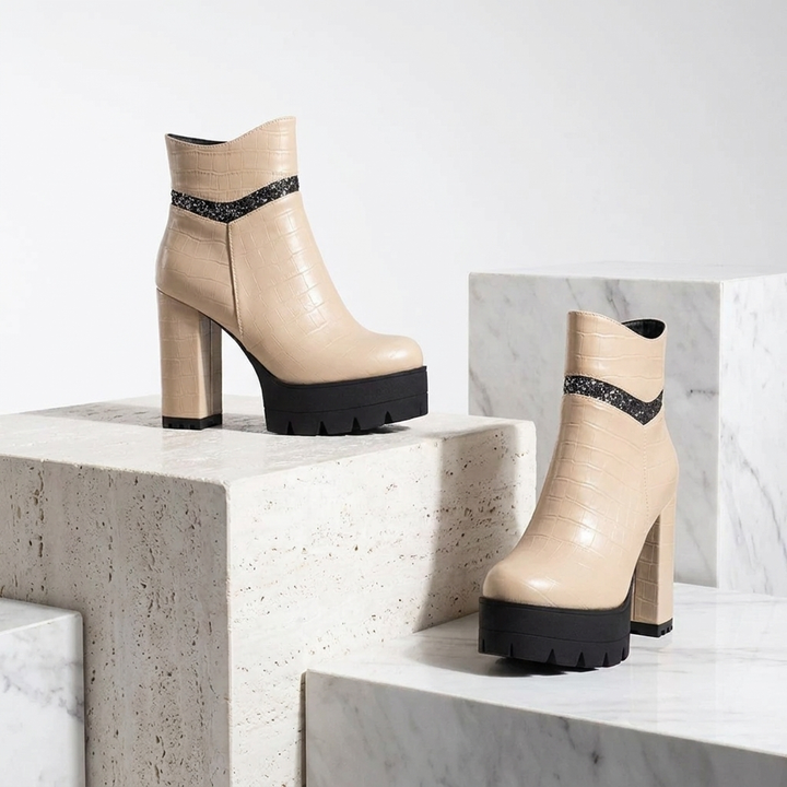 Roxana Boots
