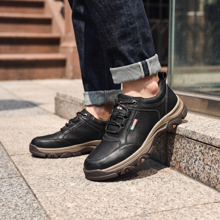 Trail Sneakers