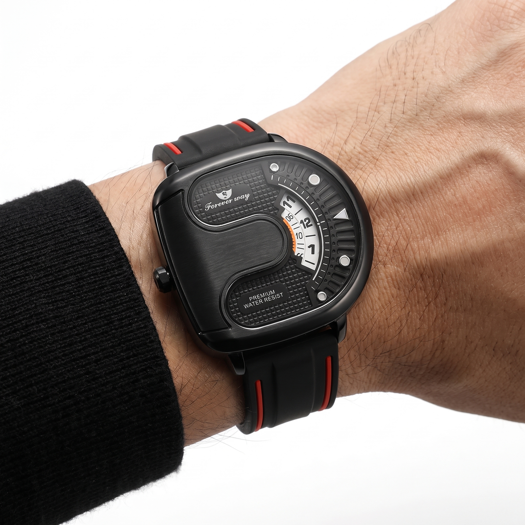 HOLT WATCH